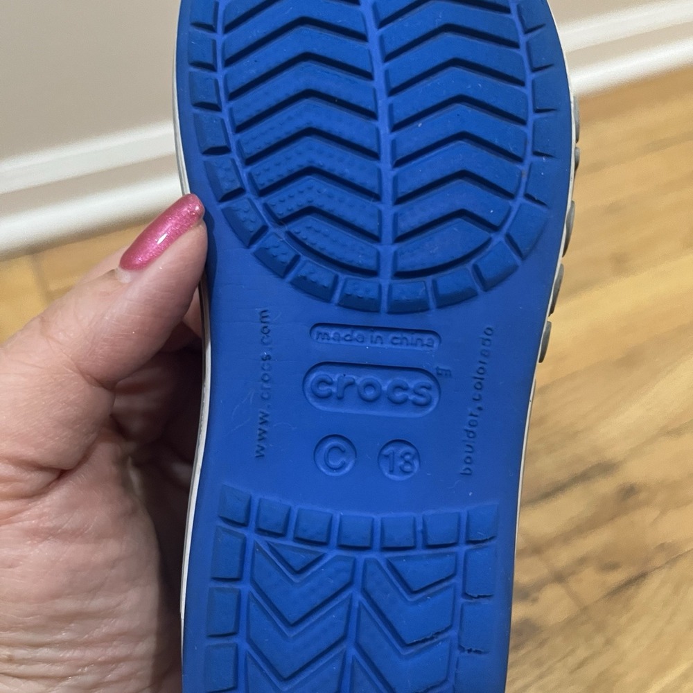 Crocs‎ Kids Summer Sandals Sz 13 Bright Blue Gray Strap Durable with Minor Wear - Picture 4 of 7